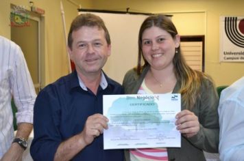 Foto - Primeira Turma da Capacitação do Bom Negócio Paraná de Pérola recebe certificados