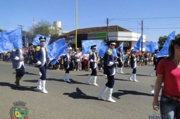 Foto - Desfile Cívico em comemoração ao aniversário de Pérola encanta moradores / Parte 2