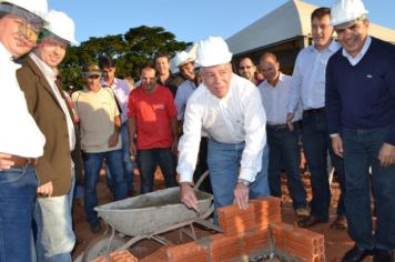 Foto - Entrega de escrituras de 129 casas em Pérola