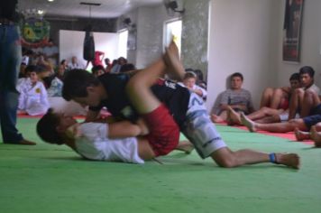 Foto - Atletas de Jiu Jitsu de Pérola conquistam 05 medalhas em Campeonato