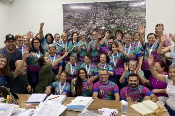 Foto - Entrega das medalhas as atletas que participaram do JIIDO