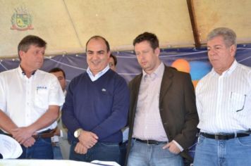 Foto - Entrega de escrituras de 129 casas em Pérola