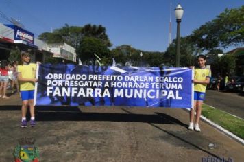 Foto - Desfile Cívico em comemoração ao aniversário de Pérola encanta moradores / Parte 2