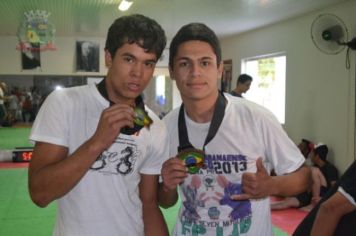 Foto - Atletas de Jiu Jitsu de Pérola conquistam 05 medalhas em Campeonato