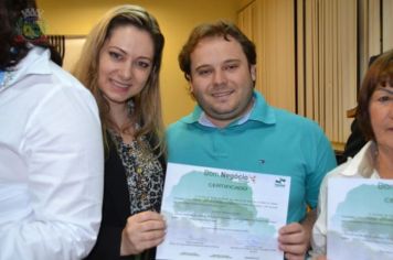 Foto - Primeira Turma da Capacitação do Bom Negócio Paraná de Pérola recebe certificados