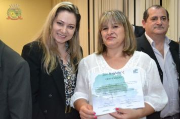 Foto - Primeira Turma da Capacitação do Bom Negócio Paraná de Pérola recebe certificados