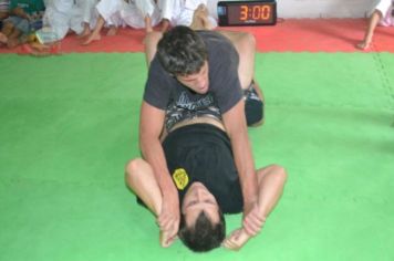 Foto - Atletas de Jiu Jitsu de Pérola conquistam 05 medalhas em Campeonato