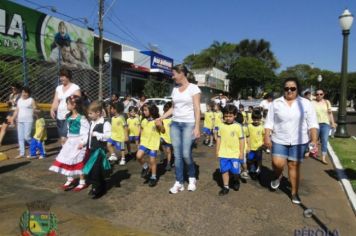 Foto - Desfile Cívico em comemoração ao aniversário de Pérola encanta moradores / Parte 2