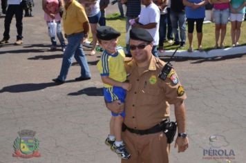 Foto - Desfile Cívico em comemoração ao aniversário de Pérola encanta moradores / Parte 1