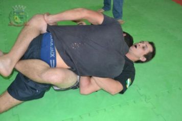 Foto - Atletas de Jiu Jitsu de Pérola conquistam 05 medalhas em Campeonato