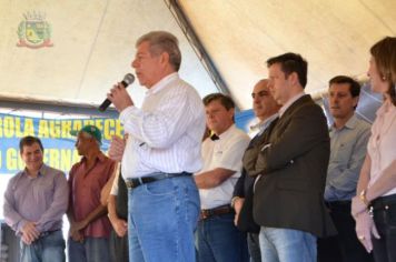 Foto - Entrega de escrituras de 129 casas em Pérola