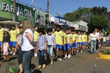 Foto - Desfile Cívico em comemoração ao aniversário de Pérola encanta moradores / Parte 2