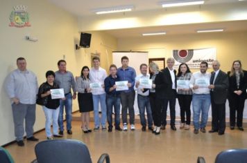Foto - Primeira Turma da Capacitação do Bom Negócio Paraná de Pérola recebe certificados