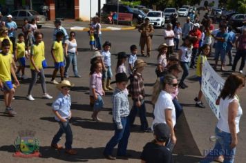 Foto - Desfile Cívico em comemoração ao aniversário de Pérola encanta moradores / Parte 1
