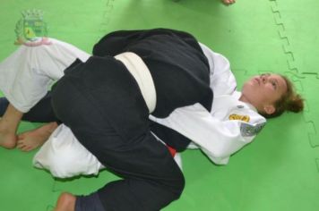 Foto - Atletas de Jiu Jitsu de Pérola conquistam 05 medalhas em Campeonato