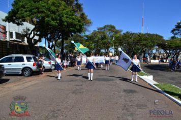 Foto - Desfile Cívico em comemoração ao aniversário de Pérola encanta moradores / Parte 1