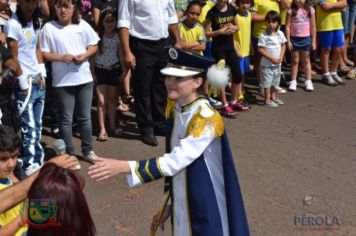 Foto - Desfile Cívico em comemoração ao aniversário de Pérola encanta moradores / Parte 1