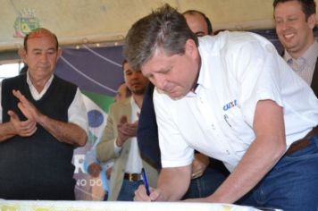 Foto - Entrega de escrituras de 129 casas em Pérola