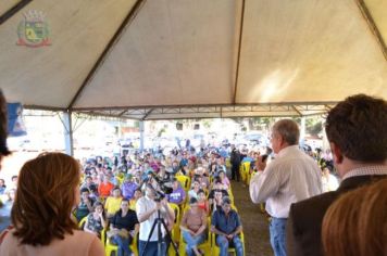 Foto - Entrega de escrituras de 129 casas em Pérola