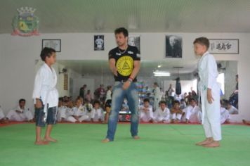Foto - Atletas de Jiu Jitsu de Pérola conquistam 05 medalhas em Campeonato