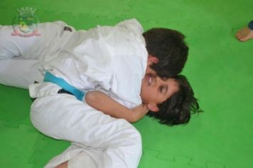 Foto - Atletas de Jiu Jitsu de Pérola conquistam 05 medalhas em Campeonato