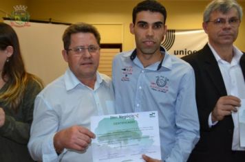 Foto - Primeira Turma da Capacitação do Bom Negócio Paraná de Pérola recebe certificados
