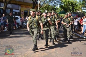 Foto - Desfile Cívico em comemoração ao aniversário de Pérola encanta moradores / Parte 1