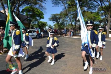 Foto - Desfile Cívico em comemoração ao aniversário de Pérola encanta moradores / Parte 1