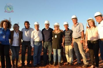 Foto - Entrega de escrituras de 129 casas em Pérola