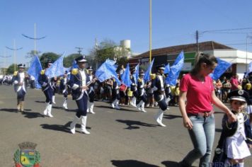 Foto - Desfile Cívico em comemoração ao aniversário de Pérola encanta moradores / Parte 2