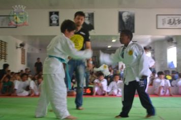 Foto - Atletas de Jiu Jitsu de Pérola conquistam 05 medalhas em Campeonato