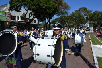 Foto - Desfile Cívico em comemoração ao aniversário de Pérola encanta moradores / Parte 1