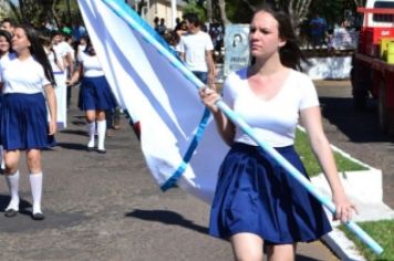 Foto - Desfile Cívico em comemoração ao aniversário de Pérola encanta moradores / Parte 1