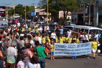 Foto - Desfile Cívico em comemoração ao aniversário de Pérola encanta moradores / Parte 1