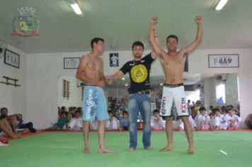 Foto - Atletas de Jiu Jitsu de Pérola conquistam 05 medalhas em Campeonato