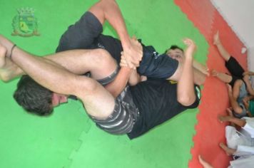 Foto - Atletas de Jiu Jitsu de Pérola conquistam 05 medalhas em Campeonato