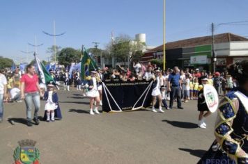Foto - Desfile Cívico em comemoração ao aniversário de Pérola encanta moradores / Parte 2