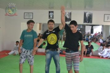 Foto - Atletas de Jiu Jitsu de Pérola conquistam 05 medalhas em Campeonato
